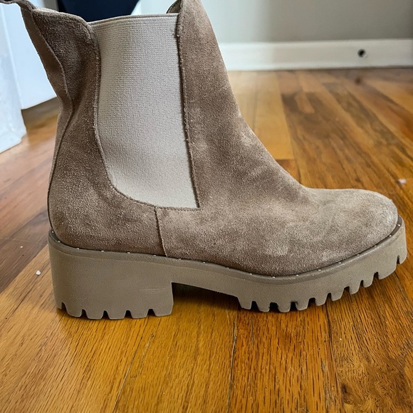 Freda Salvador BROOKE RAIN RESISTANT BOOT - Picture 7 of 13